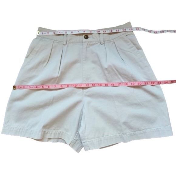 Gap Classic Fit Khaki Off-White/Grey High Waist Shorts 3 Pockets Size 12R - Picture 14 of 15